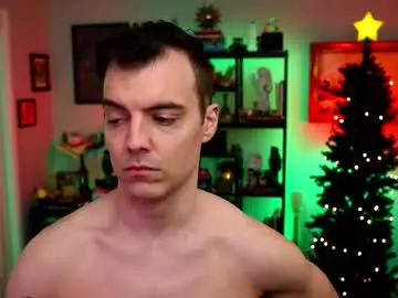 Chaturbate Live Sex Cam of maxhughes