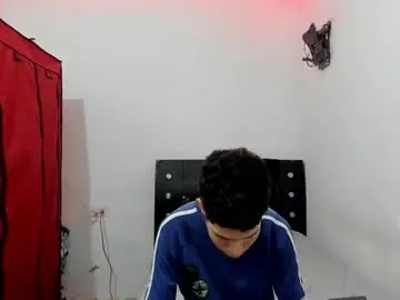 Chaturbate Sex Cam of andrew_2811