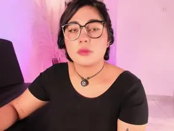 Chaturbate Live Sex Cam of danna_adams1