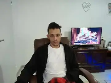 Chaturbate Live Sex Cam of hotboyshorny