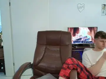 Chaturbate Live Porn of hotboyshorny