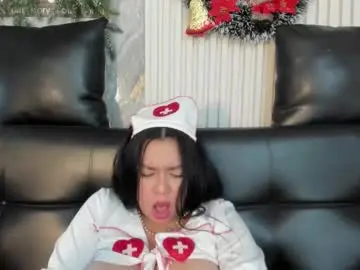 Chaturbate Sex Chat of mia_roux13