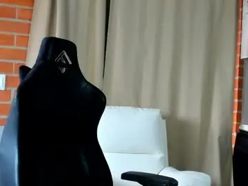 Chaturbate Free Porn Cam of dimitricaruso