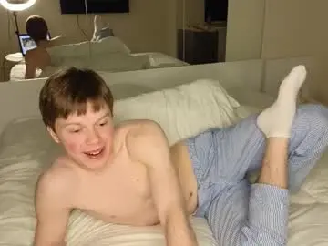 Chaturbate Free Live Porn of cameron_crowly