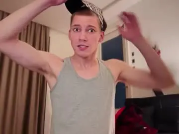 Chaturbate Watch Live Sex Cams of davey_ebash