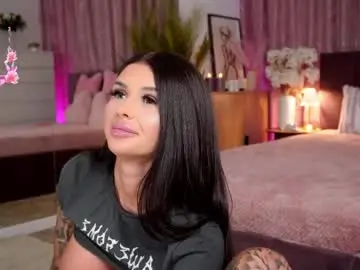 Chaturbate Watch Live Sex Cams of emilyhudsson