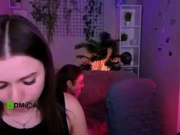 Chaturbate Adult Webcams of flora_ri