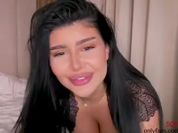 Chaturbate Live Porn of moniqueeass