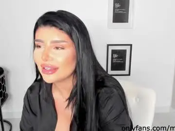 Chaturbate Live Sex of moniqueeass