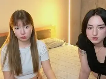 Chaturbate Watch Live Sex Cams of _reverse_gang_