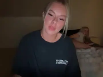 Chaturbate Live Porn of kenziesmithh