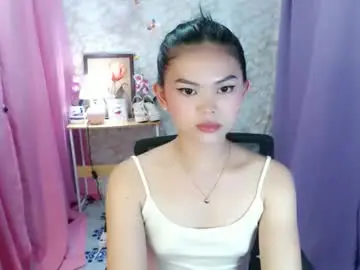 Chaturbate Live Sex Cam of yourlovelytranspinay