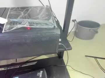 Chaturbate Watch Live Sex Cams of bad_queen22