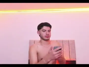 Chaturbate Adult Video Chat of apologray__