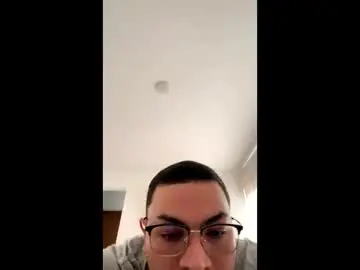 Chaturbate Live Sex Cam of camilor_30