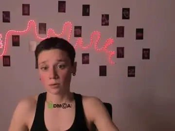 Chaturbate Live Sex Cam of chloe_berry1