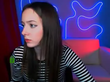 Chaturbate Live Sex Cam of chloe_ley