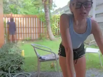 Chaturbate Watch Live Sex Cams of ellcrys