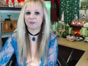 Chaturbate Nude Webcam of maddisonrae76