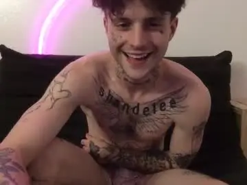 Chaturbate Adult Video Chat of prettyboyszn