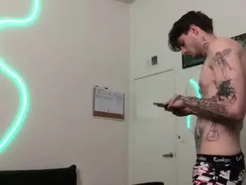 Chaturbate Best live sex cam show of prettyboyszn