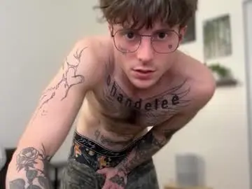 Chaturbate Live Sex Cam of prettyboyszn