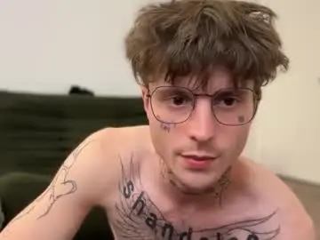 Chaturbate Watch Live Sex Cams of prettyboyszn