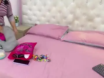 Chaturbate Adult Video Chat of yumiviolet