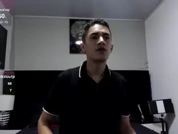 Chaturbate Free Live Porn of adam_walker_1