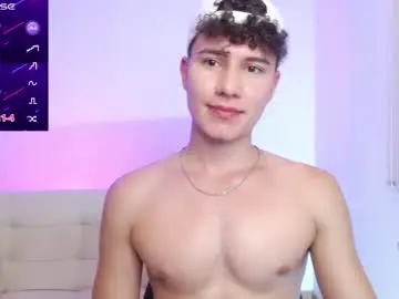 Chaturbate Live Porn of adrian_morelli