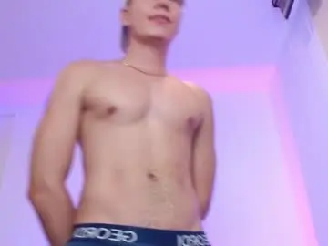 Chaturbate Private Sex Chat of adrian_morelli