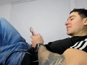 Chaturbate Free Live Porn of andresjuan92