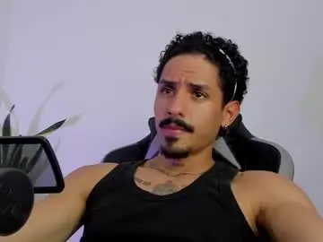 Chaturbate Live Sex of lukeetaylor_