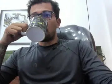 Chaturbate Live Sex of bigcock_hair