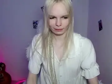 Chaturbate Live Sex Cam of emily_nyaffe