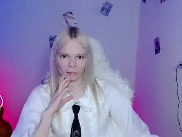 Chaturbate Adult Video Chat of emily_nyaffe