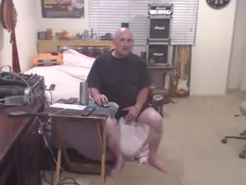 Chaturbate Live Sex Cam of guitarsexgod