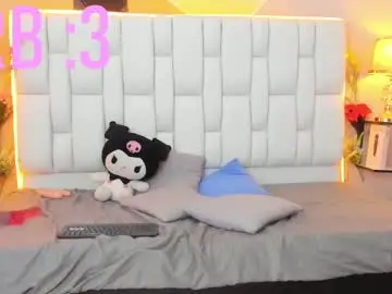 Chaturbate Live Sex Cam of milkwhore1