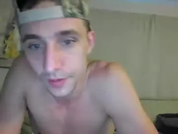 Chaturbate Live Sex of youknowwhoitis412