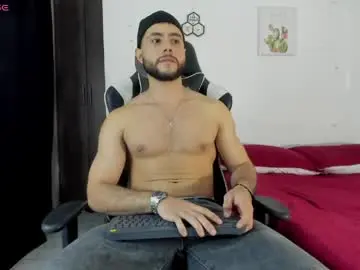 Chaturbate Sex Cam of bryan_oficials
