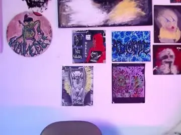 Chaturbate Live Sex Cam of melisavelvet