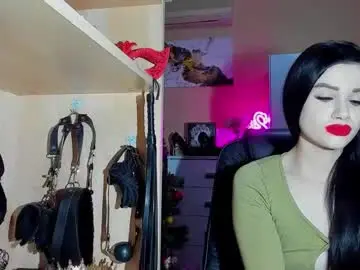 Chaturbate Free Porn Cam of mistress_kristi