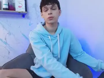 Chaturbate Live Sex Cam of mykelcano