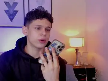 Chaturbate Live Porn of mykelcano