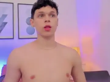 Chaturbate Watch Live Sex Cams of mykelcano