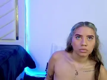 Chaturbate Nude Webcam of yeli_amber3