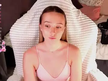 Chaturbate Live Porn of alodiaacomb