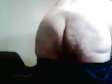 Chaturbate Live Sex Cam of bigmanfalyfe