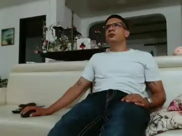 Chaturbate Adult Webcam of damyan_2003