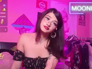 Chaturbate Adult Webcams of moonfiredance